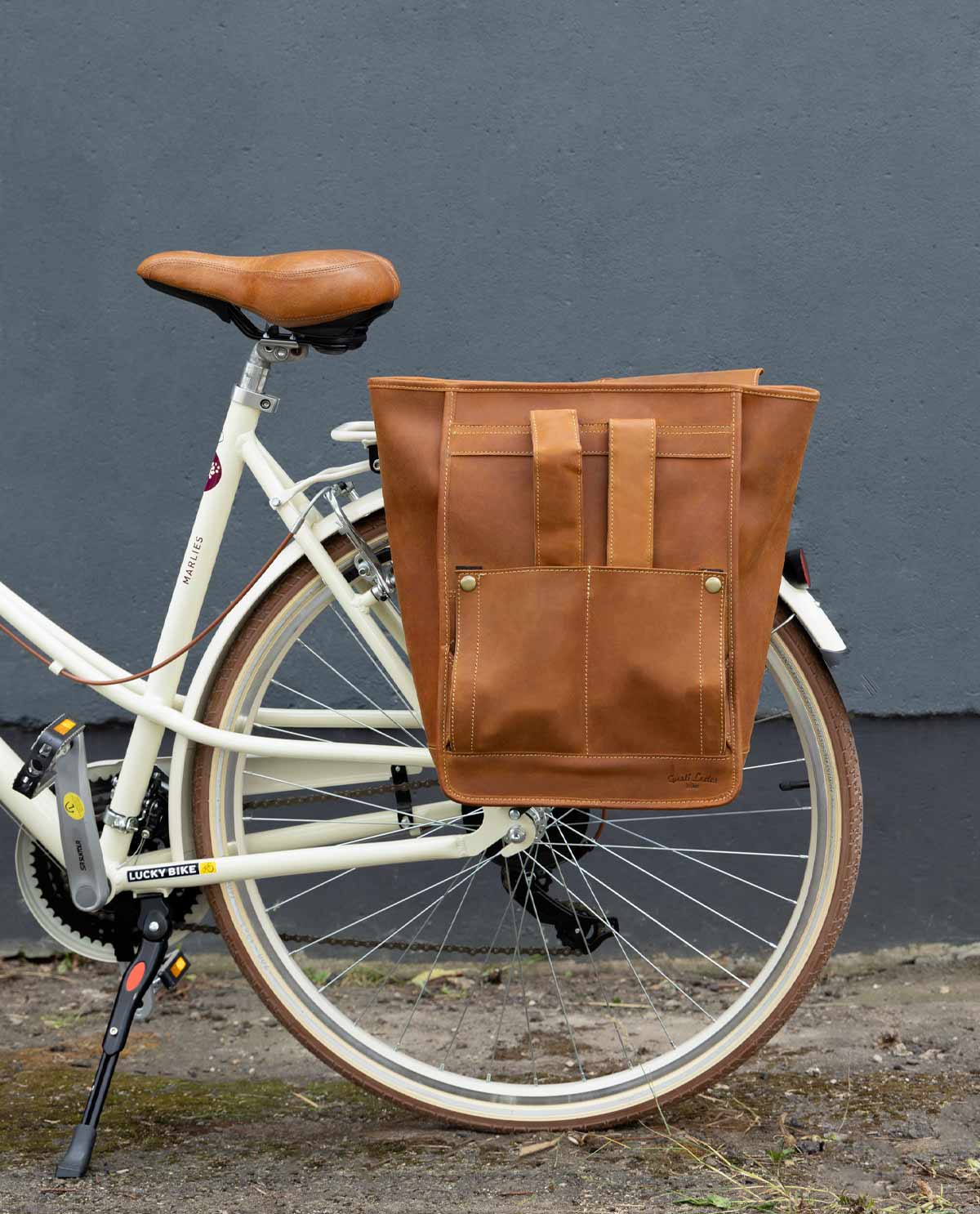 backpack for bicycles leather Leather bike backpack "Carmine P." at Gusti-Leder.de – Gusti Leder